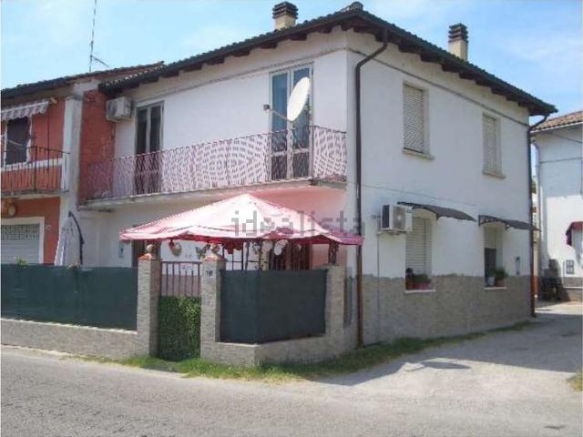 Appartamento in vendita di 207 m² in Via Severino Ferrari, 141