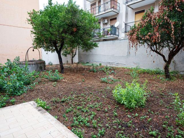Appartamento in vendita di 207 m² in Vico Zirilli, 33