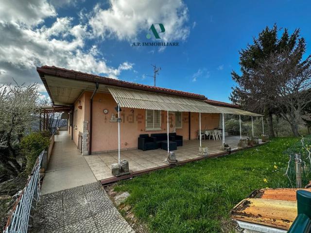 Appartamento in vendita di 207 m² in Contrada Lenze, 1