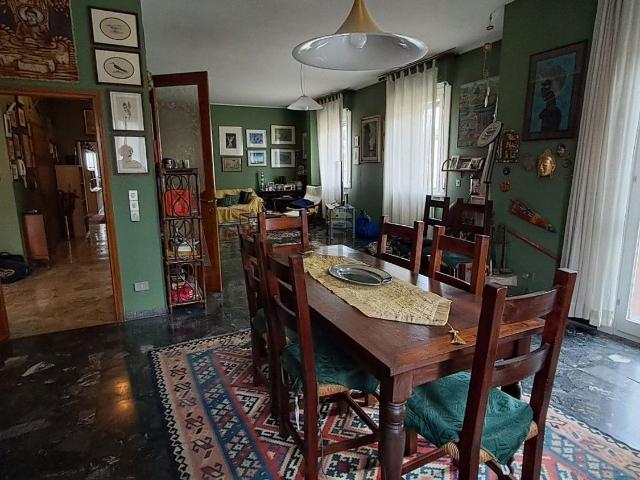 Appartamento in vendita di 208 m²