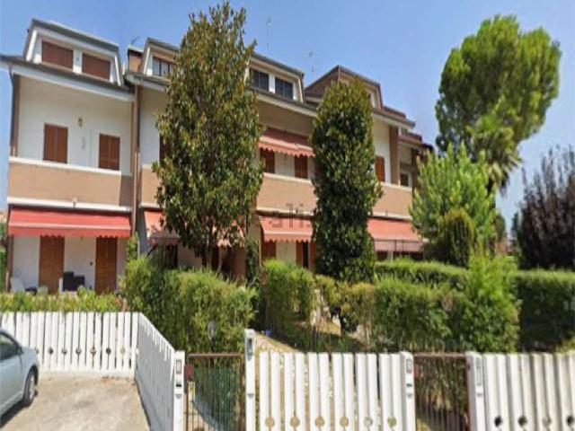 Appartamento in vendita di 208 m² in Via C. Alvaro, 9