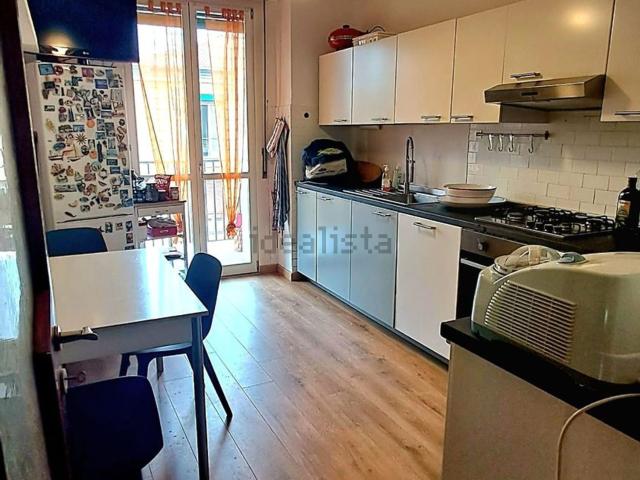 Appartamento in vendita di 208 m² in Via Cesare Lusenti