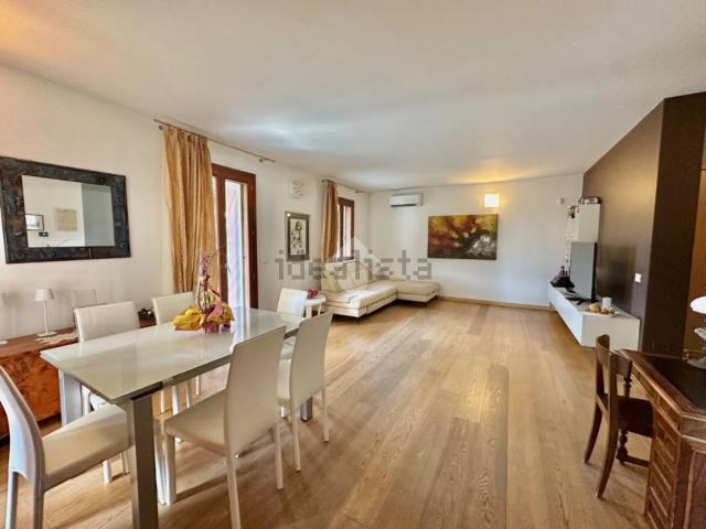 Appartamento in vendita di 208 m² in Via Giuseppe Verdi, 2