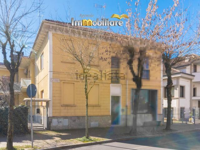 Appartamento in vendita di 208 m² in Via del Castagnone
