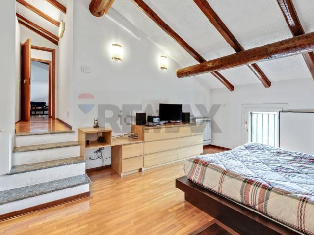 Appartamento in vendita di 208 m² in Via Innocente Bonfanti, 8