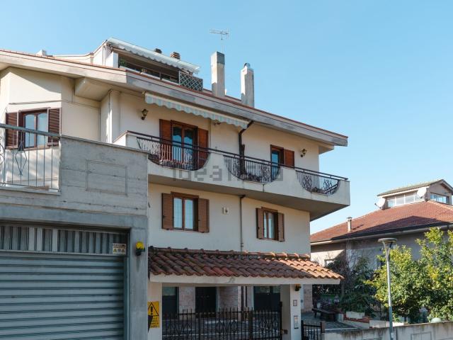Appartamento in vendita di 208 m² in Via Manara, 6