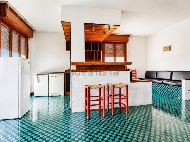 Appartamento in vendita di 209 m² in Via Celeri, 7