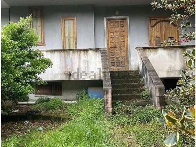 Appartamento in vendita di 209 m² in Via Campi, 29