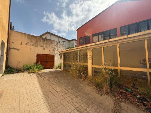 Appartamento in vendita di 209 m² in Via Sebastiano Satta