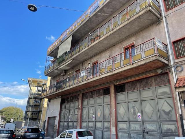 Appartamento in vendita di 209 m² in Corso SICILIA
