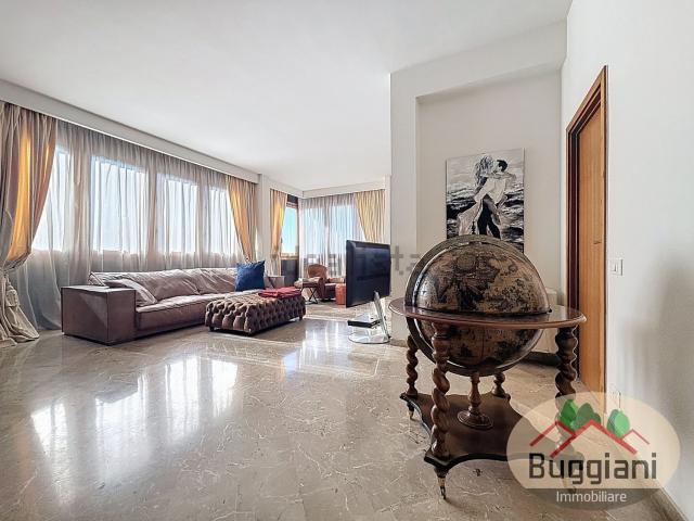 Appartamento in vendita di 210 m²