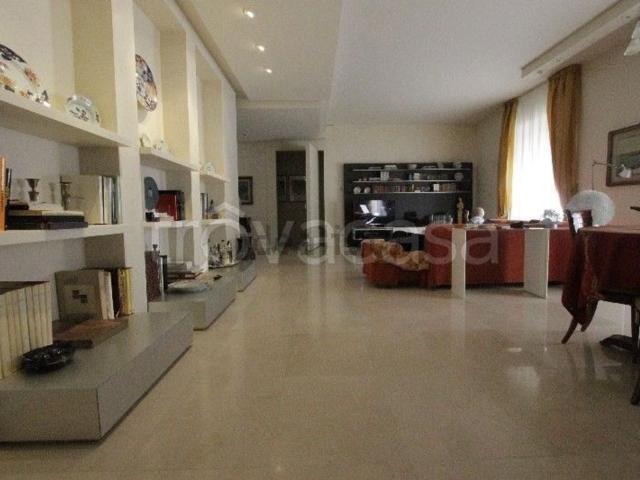 Appartamento in vendita di 210 m²