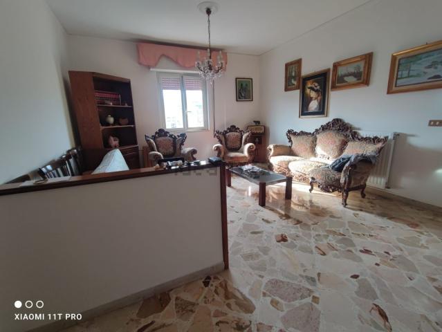 Appartamento in vendita di 210 m² in Via Corrado Giaquinto, 21