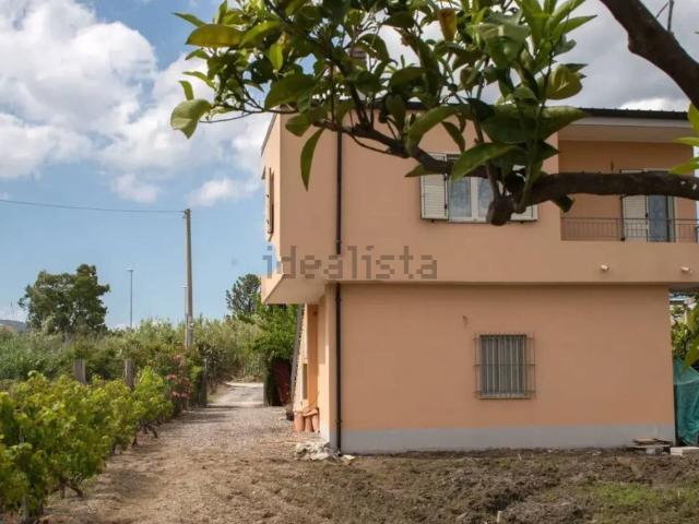 Appartamento in vendita di 210 m² in Via Aquilia