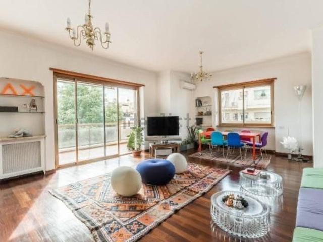Appartamento in vendita di 210 m² in Via Bolsena