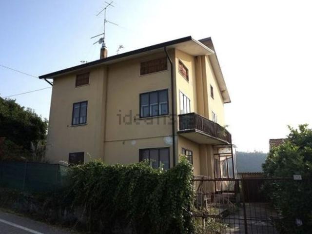 Appartamento in vendita di 210 m² in Via Bugano, 70