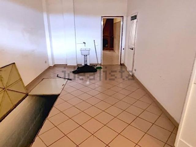 Appartamento in vendita di 210 m² in Via Giuseppe Portararo, 1