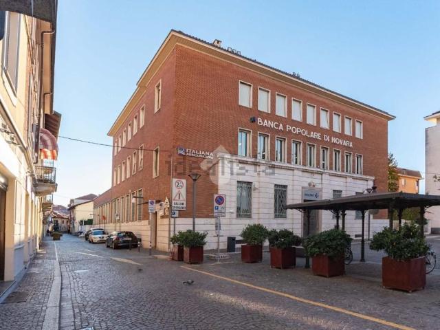 Appartamento in vendita di 210 m² in Via Giacomo Matteotti, 73