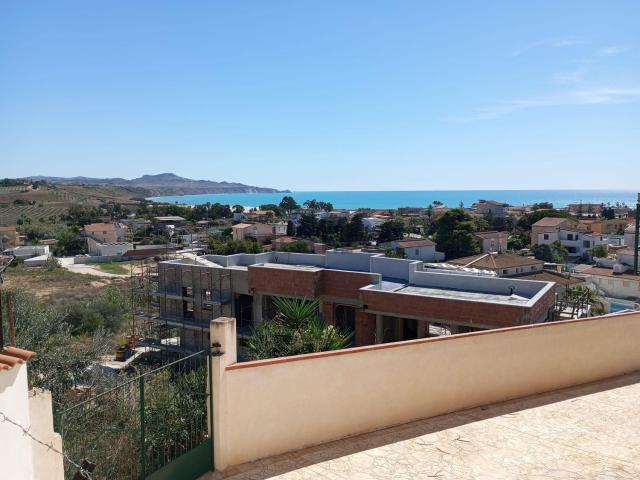 Appartamento in vendita di 210 m² in Via Jan Palach