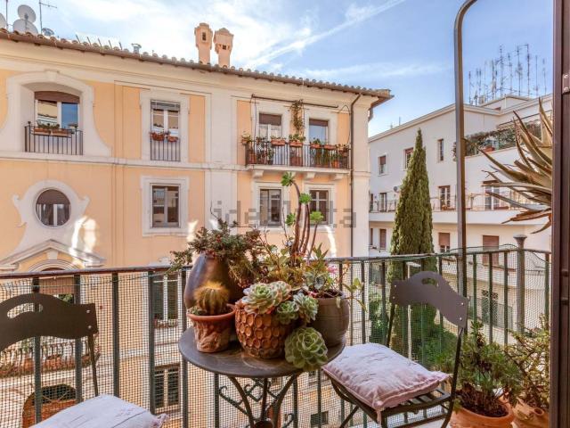Appartamento in vendita di 210 m² in Via Montevideo