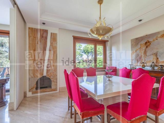 Appartamento in vendita di 210 m² in Via Massimi, 119