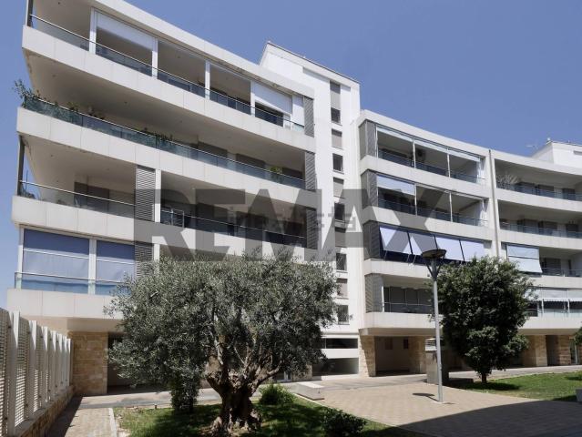 Appartamento in vendita di 210 m² in Via Mimmo Conenna, 40