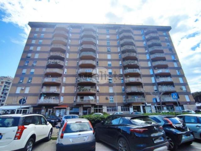 Appartamento in vendita di 210 m² in Via Sardegna, 66