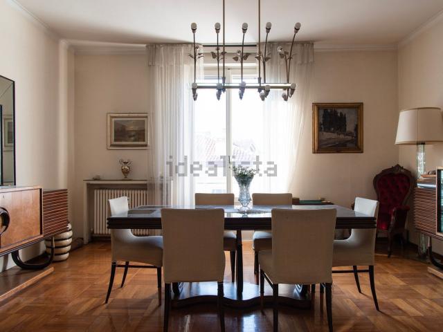 Appartamento in vendita di 210 m² in Via Pietro Boldoni, 3