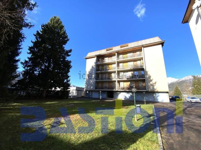 Appartamento in vendita di 210 m² in Via Vittorio Veneto, 127