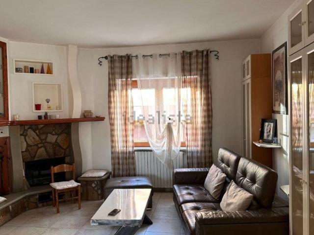 Appartamento in vendita di 210 m² in Vico III Giuseppe di Vittorio