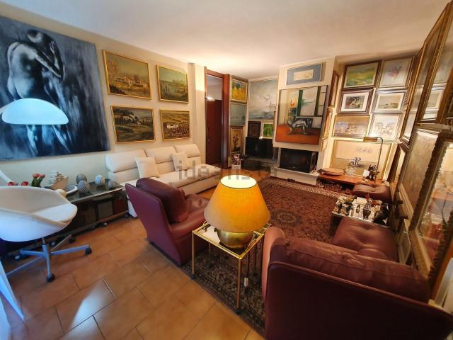 Appartamento in vendita di 210 m² in Corso XX Settembre