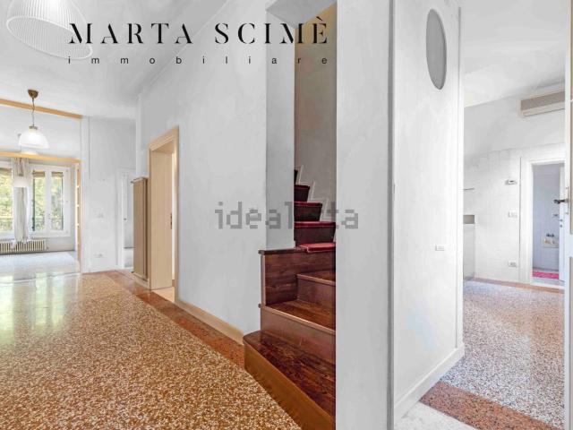 Appartamento in vendita di 210 m² in Fondamenta dei Tolentini