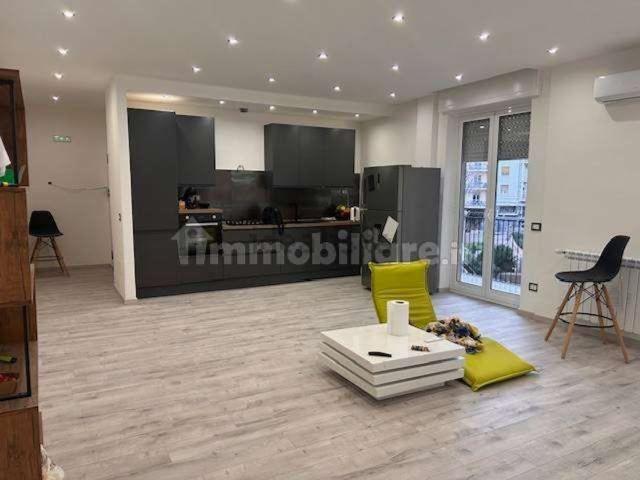 Appartamento in vendita di 210 m² in Piazza della Repubblica