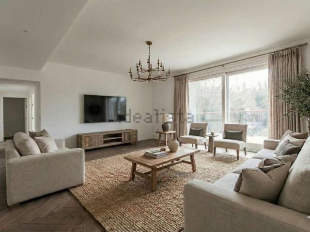 Appartamento in vendita di 210 m² in Piazza Visconti