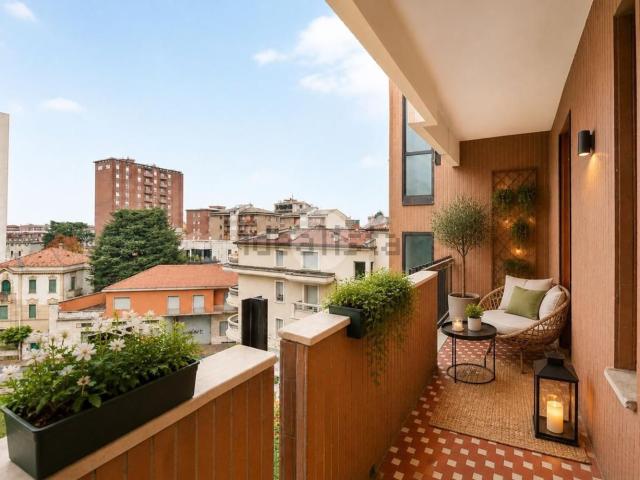 Appartamento in vendita di 211 m² in Via A. Sciesa, 6