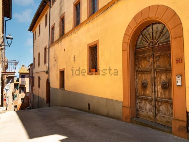 Appartamento in vendita di 211 m² in Via Ottavio Maestri, 38