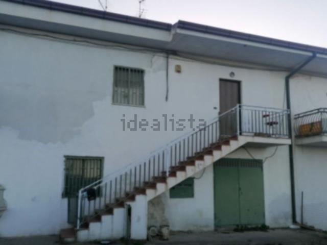 Appartamento in vendita di 211 m² in Via Ugo Foscolo
