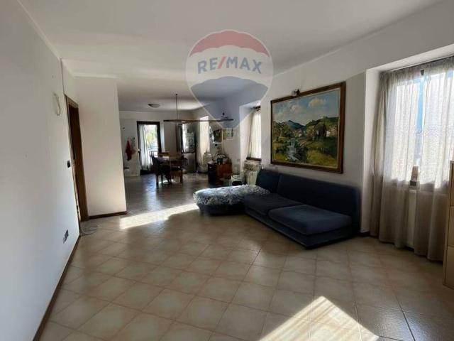 Appartamento in vendita di 212 m²