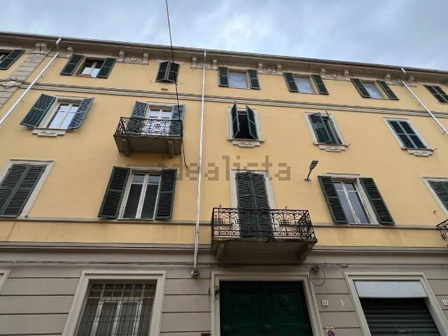 Appartamento in vendita di 212 m² in Via Andrea Vochieri, 66