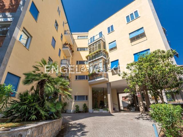 Appartamento in vendita di 212 m² in Via Moena