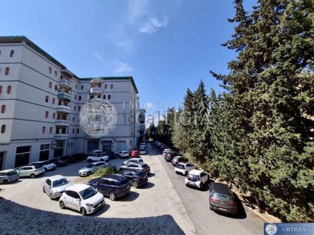 Appartamento in vendita di 212 m² in Viale Scala Greca, 67