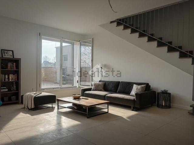 Appartamento in vendita di 213 m² in Via Andrea Tarabusi, 1