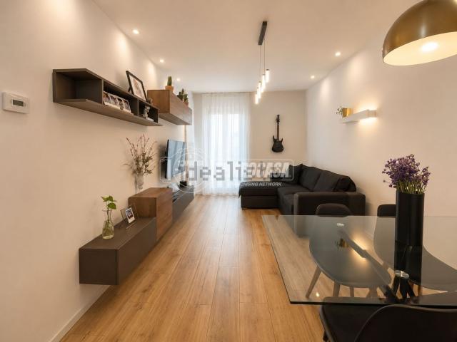 Appartamento in vendita di 213 m² in Via Greppi, 25