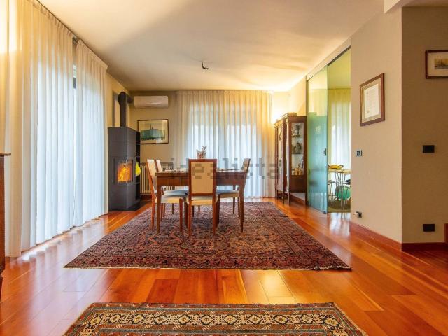 Appartamento in vendita di 213 m² in Via dei Mille, 10