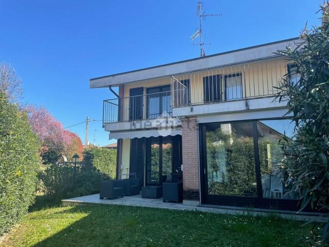 Appartamento in vendita di 213 m² in Via del Moncone, 32