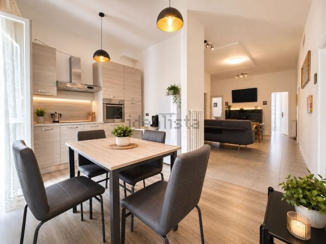 Appartamento in vendita di 213 m² in Via Eugenio Curiel, 18