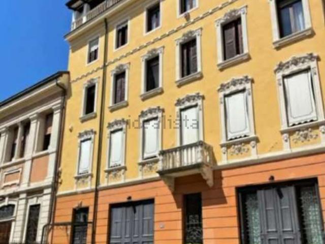 Appartamento in vendita di 213 m² in Via San Biagio