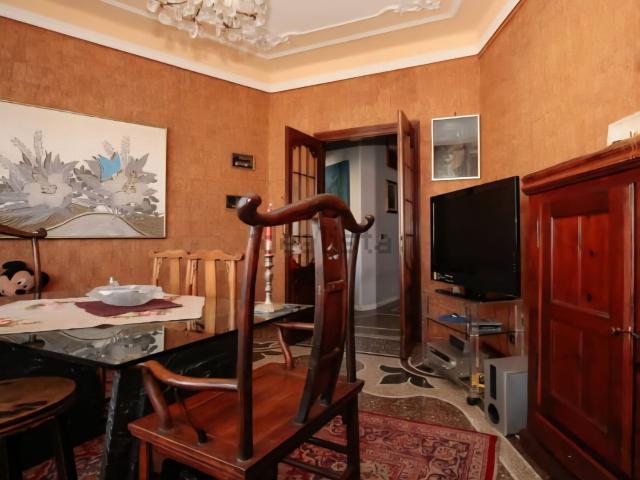Appartamento in vendita di 213 m² in Via Stefano Dondero