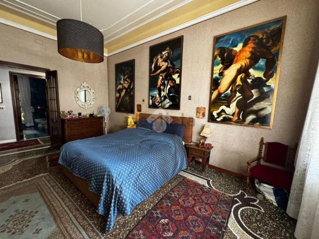 Appartamento in vendita di 213 m² in Via Stefano Dondero, 4