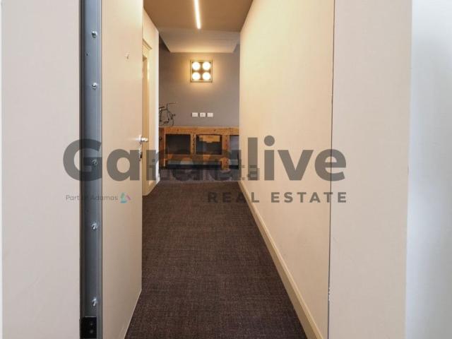 Appartamento in vendita di 213 m² in Via Paolo Caccinelli